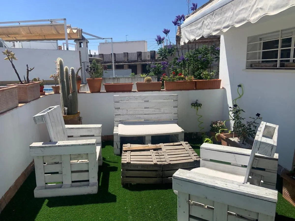 Lr2 Private Terrace & Parking Right In The City Center contacts