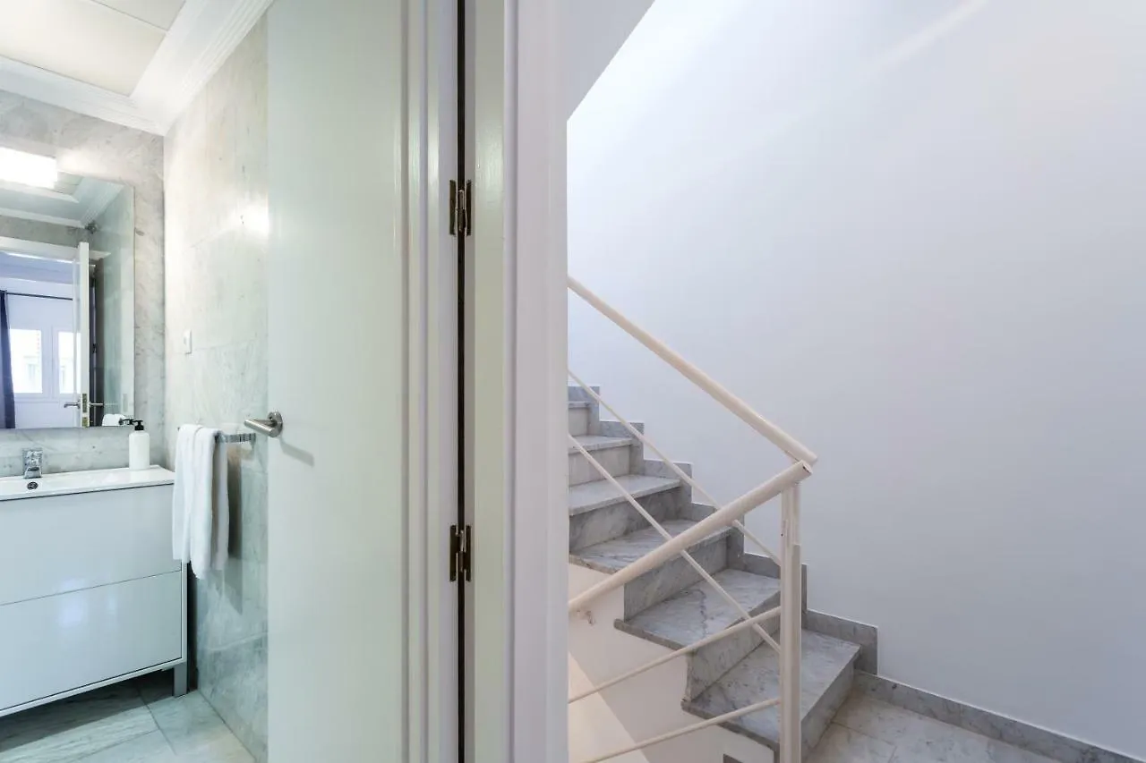 Apartment Lr2 Private Terrace & Parking Right In The City Center Seville Spain