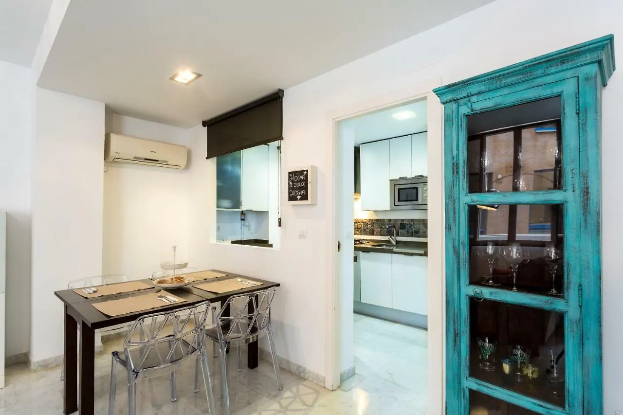 Lr2 Private Terrace & Parking Right In The City Center Seville 0*,  Spain
