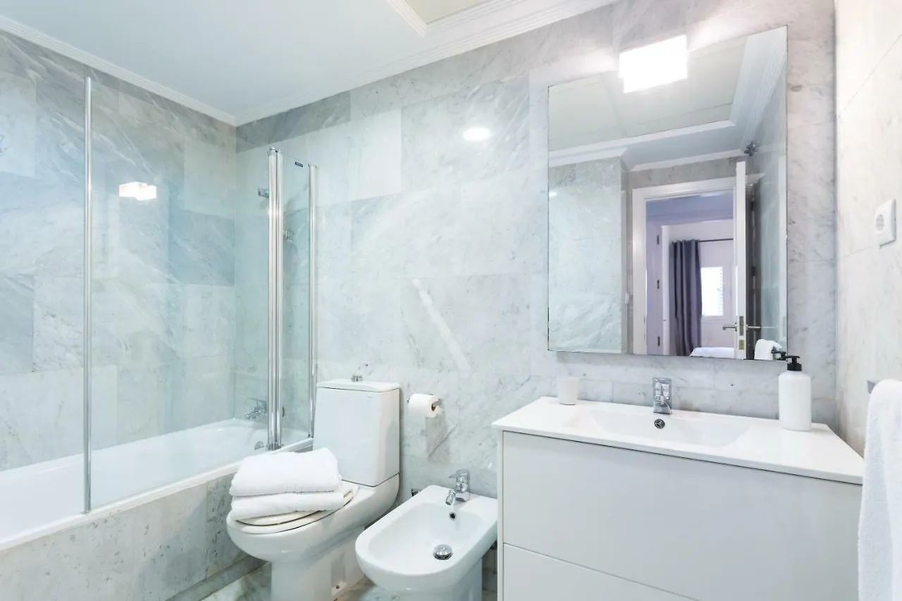 Lr2 Private Terrace & Parking Right In The City Center Seville