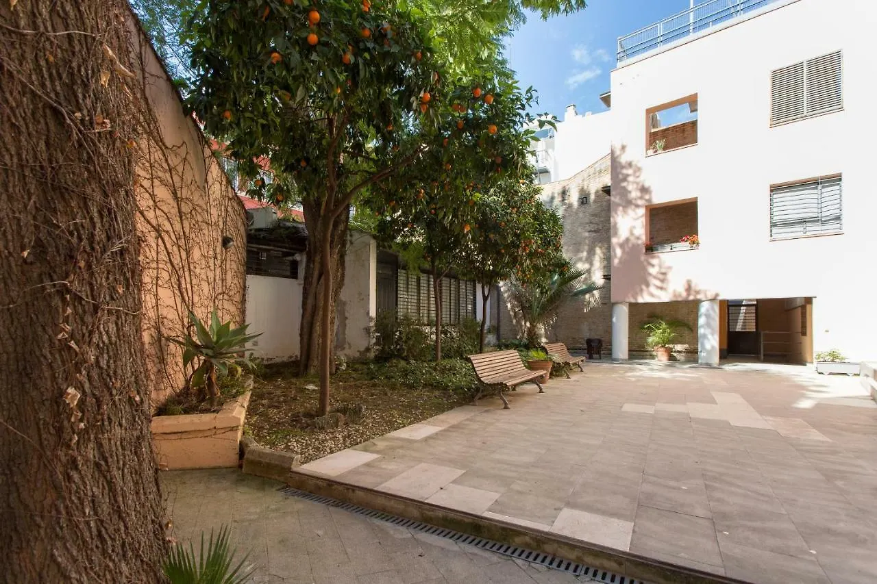 Appartement Lr2 Private Terrace & Parking Right In The City Center Séville